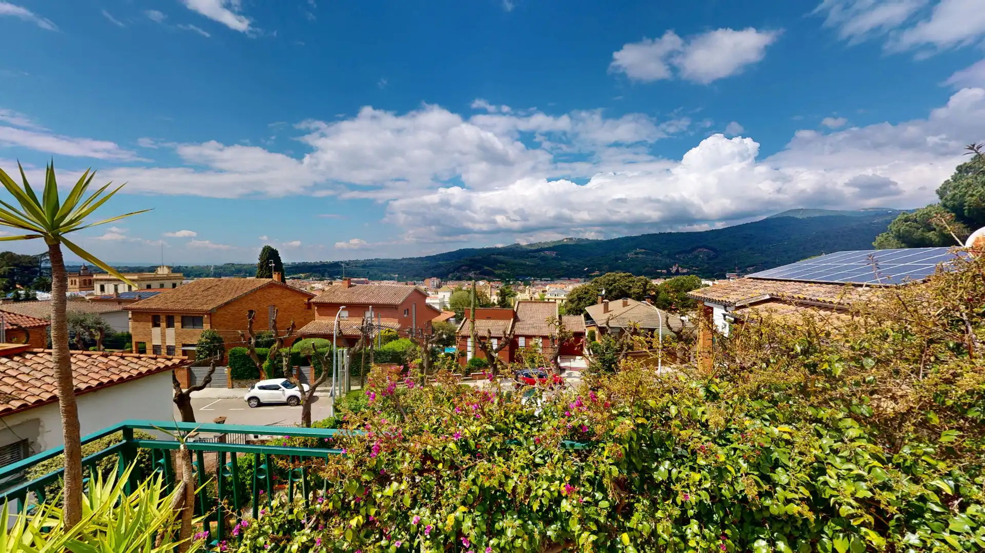 Vista exterior de Casa o xalet en venda en La Garriga amb Aire condicionat, Calefacció i Jardí privat
