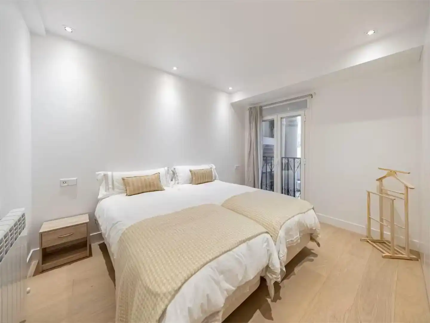 Bedroom of Flat for sale in  Barcelona Capital  with Air Conditioner and Balcony