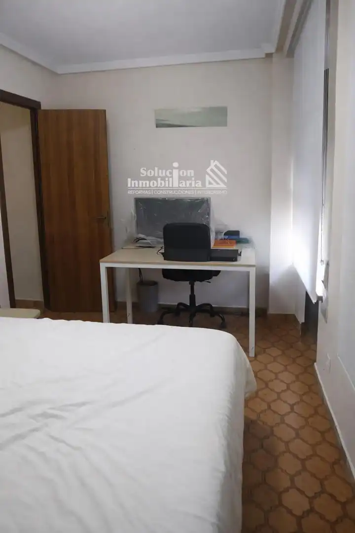 Bedroom of Flat for rent in Salamanca  with Heating, Terrace and Furnished