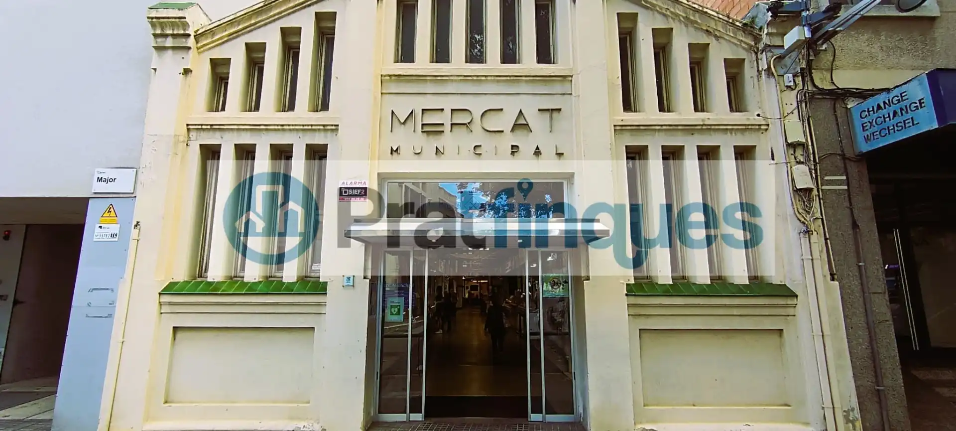 Vista exterior de Dúplex en venta en El Prat de Llobregat con Aire acondicionado, Calefacción y Jardín privado