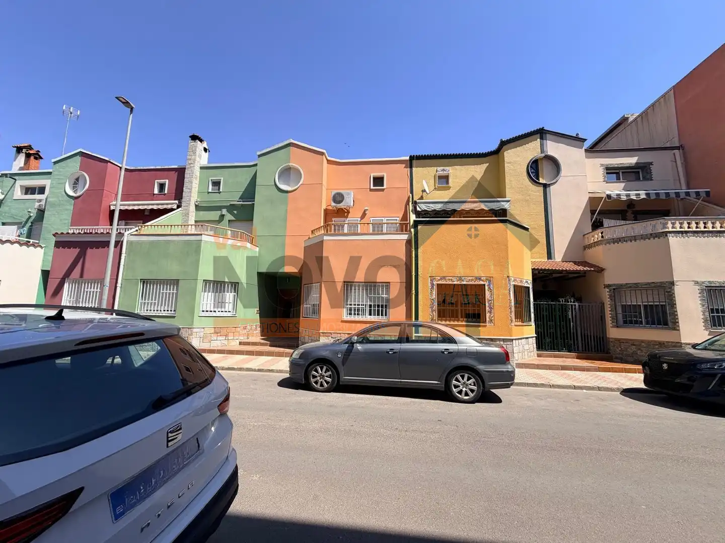 Vista exterior de Casa adosada en venda en Silla