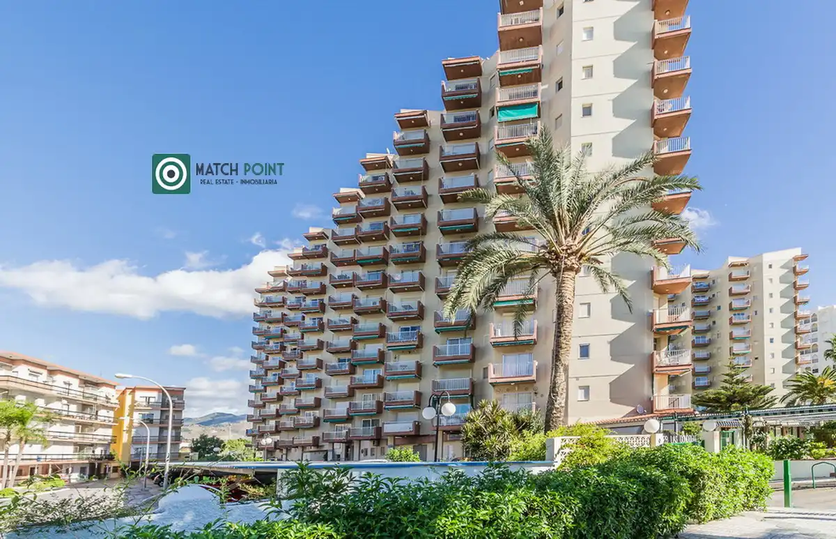 Vista exterior de Apartament de lloguer en Almuñécar amb Moblat