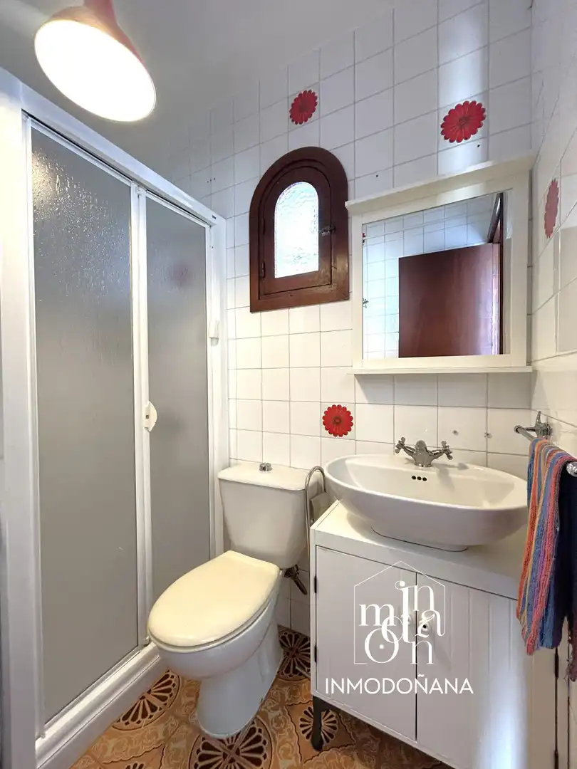 Baño de Casa adosada en venta en Almonte con Jardín privado, Terraza y Trastero