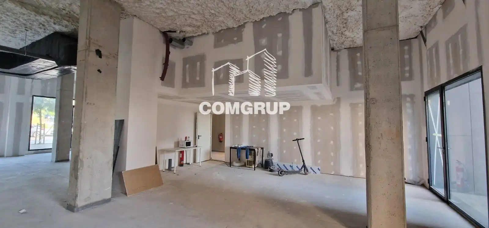 Commercial properties for sale in CLARA CAMPOAMOR, Llevant