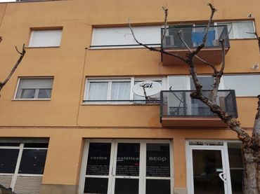 Locale commerciale in vendita a NTRA SRA MONTSERRAT