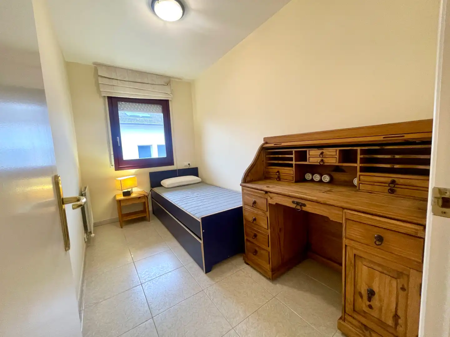 Habitación de Casa adosada en venta en Sant Joan de les Abadesses con Calefacción, Jardín privado y Trastero