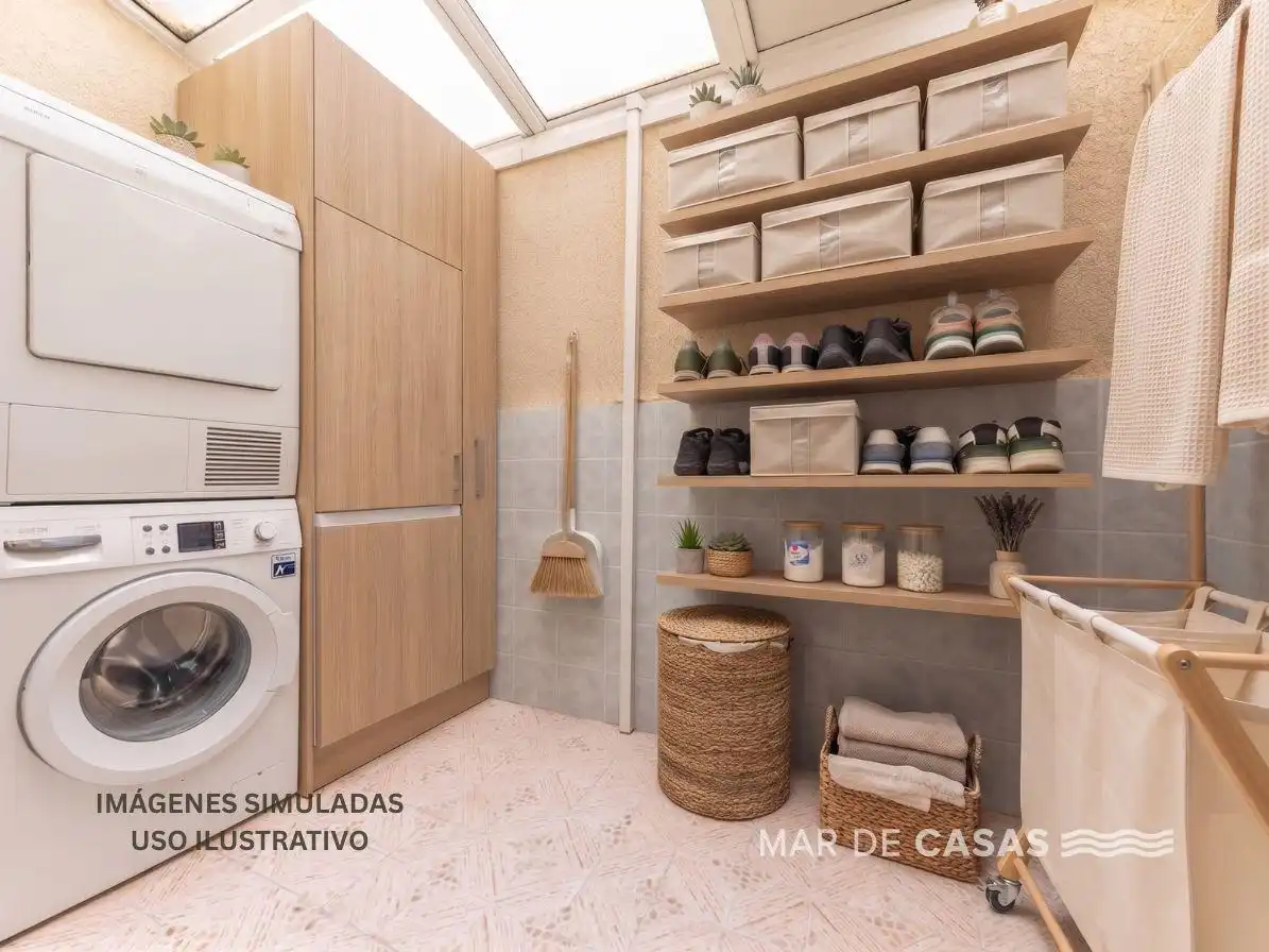 Casa adosada en venta en Elche / Elx con Aire acondicionado, Terraza y Trastero