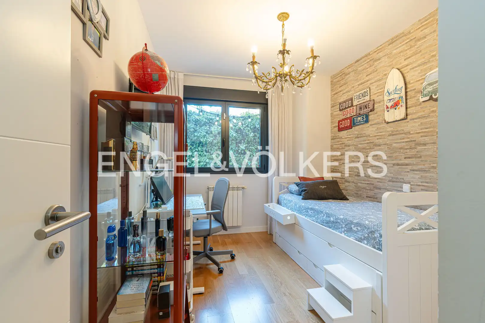 Bedroom of Flat for sale in Zona Monte El Pilar