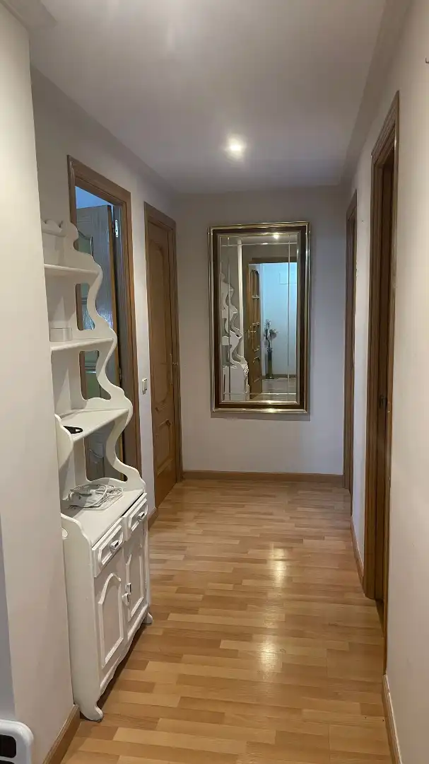 Wohnung zur Miete in Avenida de Moratalaz, Marroquina