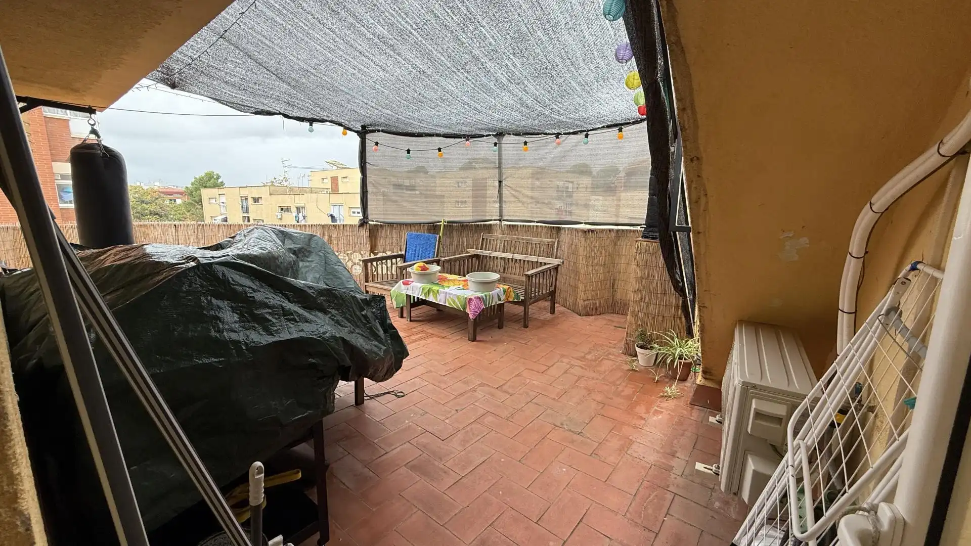 Terrasse von Gebäude zum Verkauf in Esplugues de Llobregat