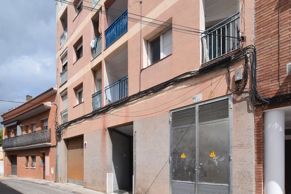 Exterior view of Flat for sale in Rubí