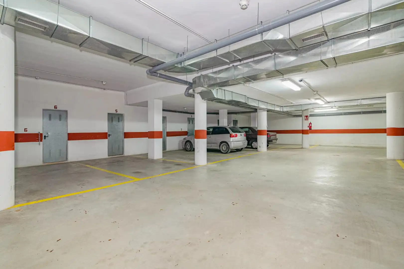 Parking de Piso en venta en Vegas del Genil con Calefacción, Trastero y Balcón