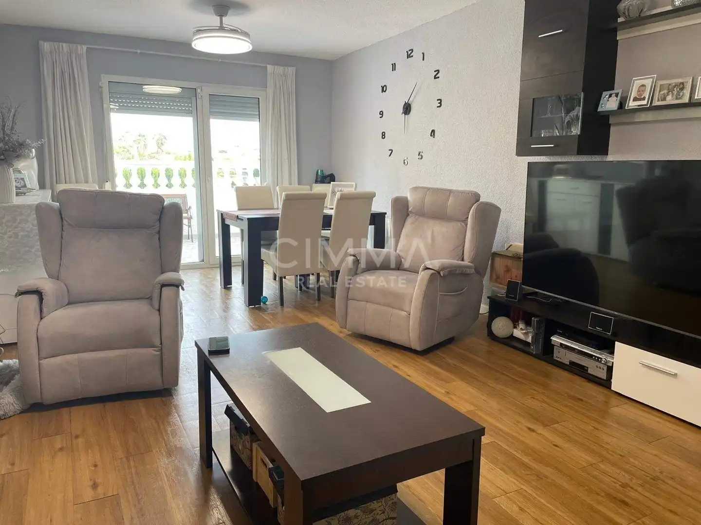 Sala de estar de Casa o chalet en venta en La Nucia con Calefacción, Jardín privado y Terraza