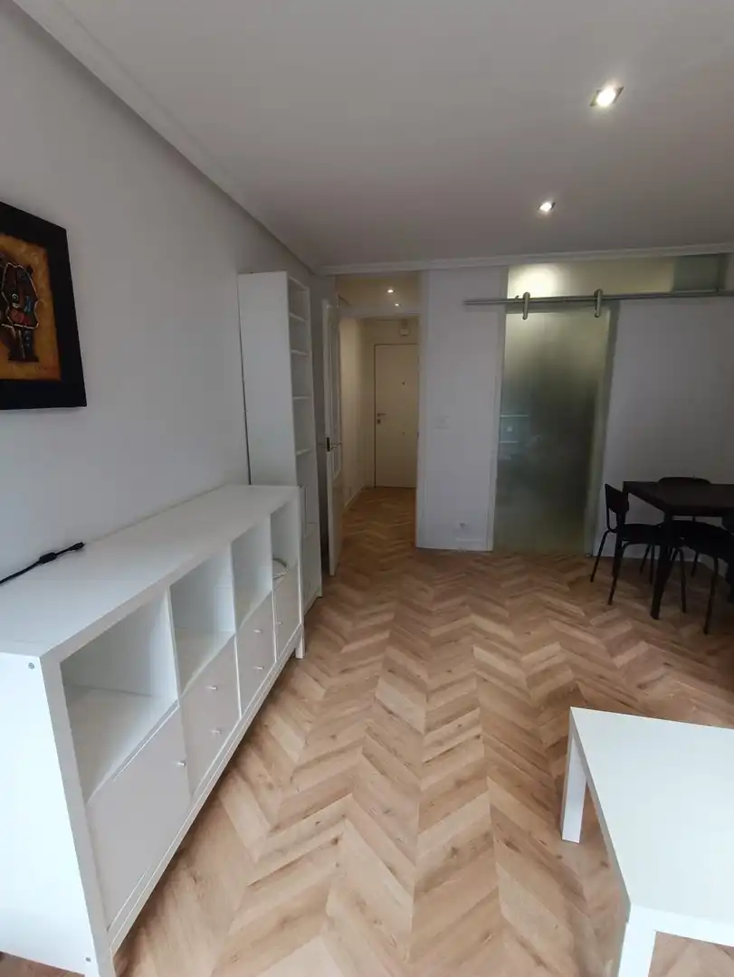 Apartamento de alquiler en Cuatro Caminos - Plaza de la Cubela