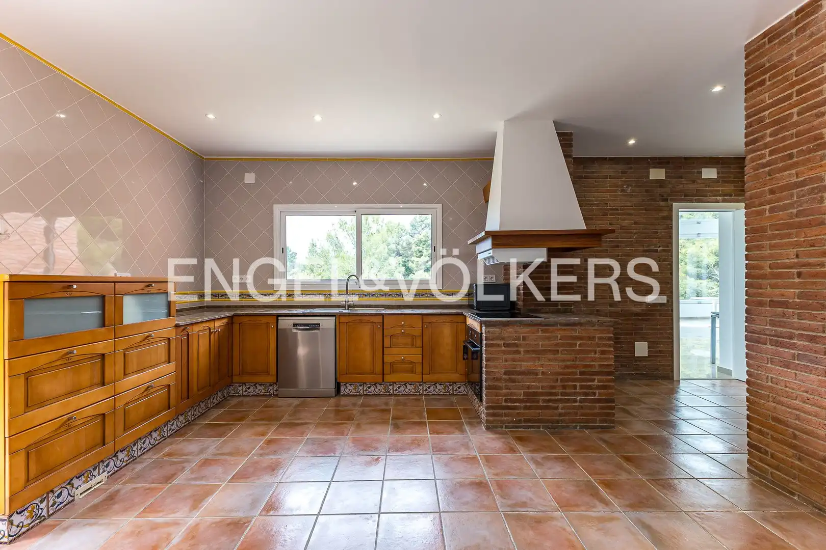 Cocina de Casa o chalet de alquiler en Corbera de Llobregat con Aire acondicionado, Calefacción y Jardín privado