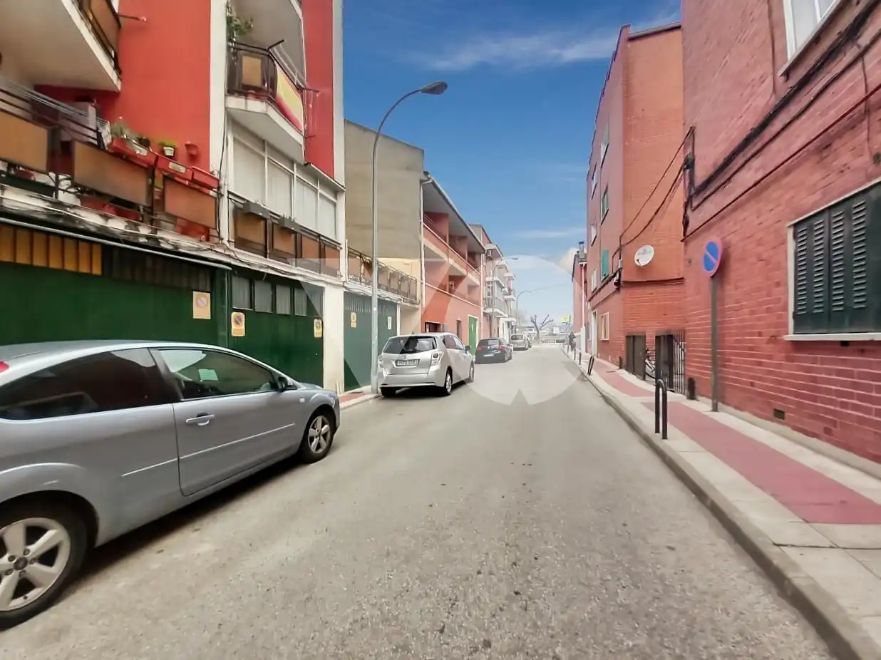 Local en venta en Gaudí, Carlos Ruiz