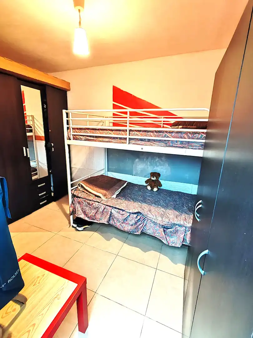 Habitación de Piso en venta en Badalona con Aire acondicionado y Amueblado