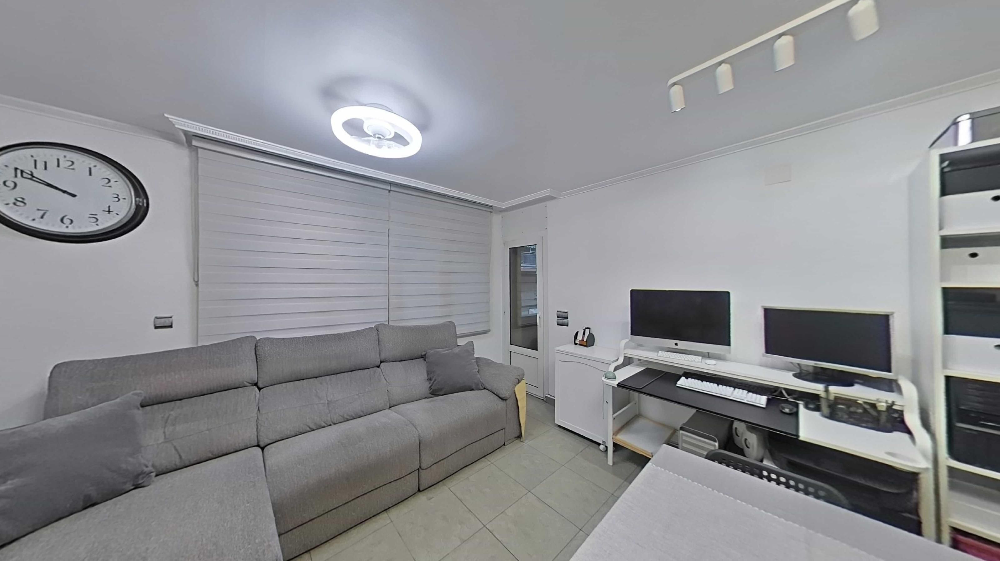 Sala de estar de Piso en venta en Barberà del Vallès con Aire acondicionado, Calefacción y Balcón