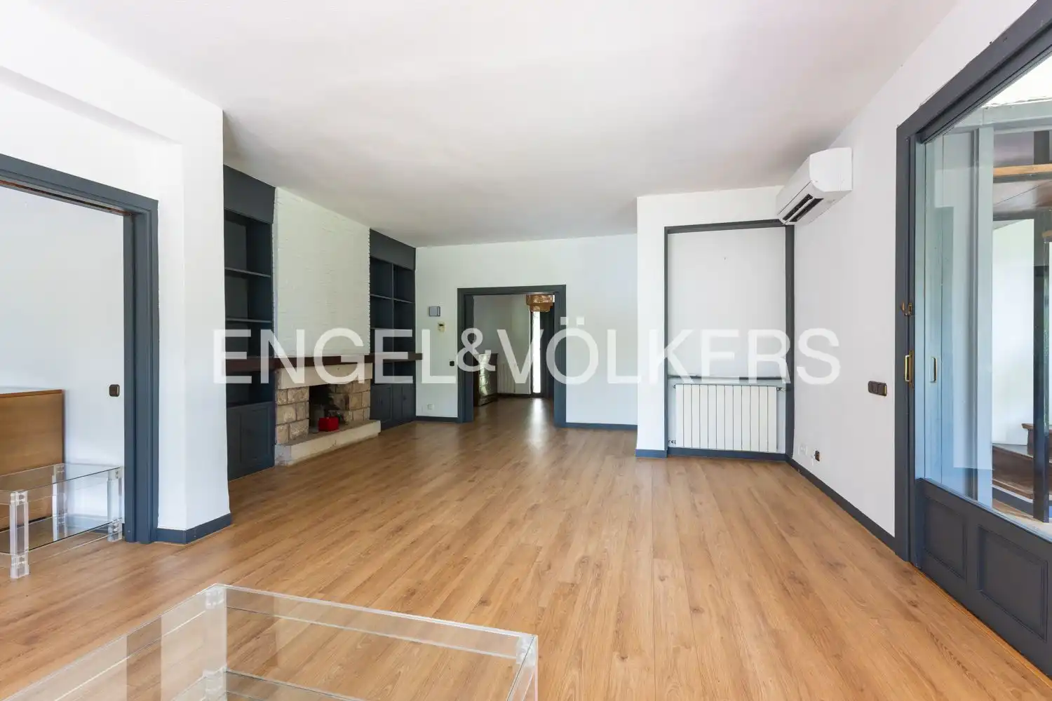 Sala de estar de Casa o chalet de alquiler en Rocafort con Aire acondicionado, Calefacción y Jardín privado