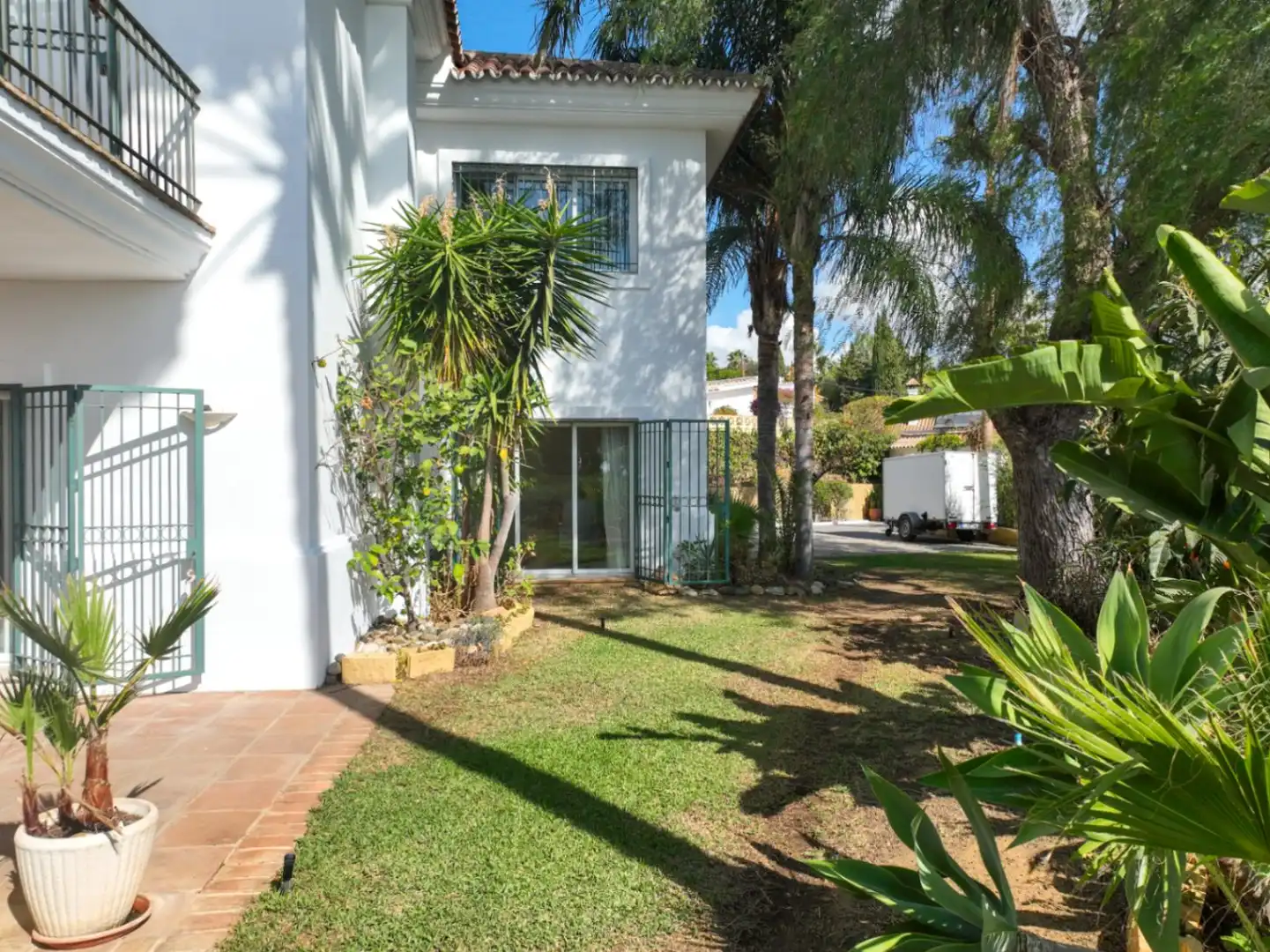 Jardí de Casa o xalet en venda en Marbella amb Aire condicionat, Calefacció i Jardí privat