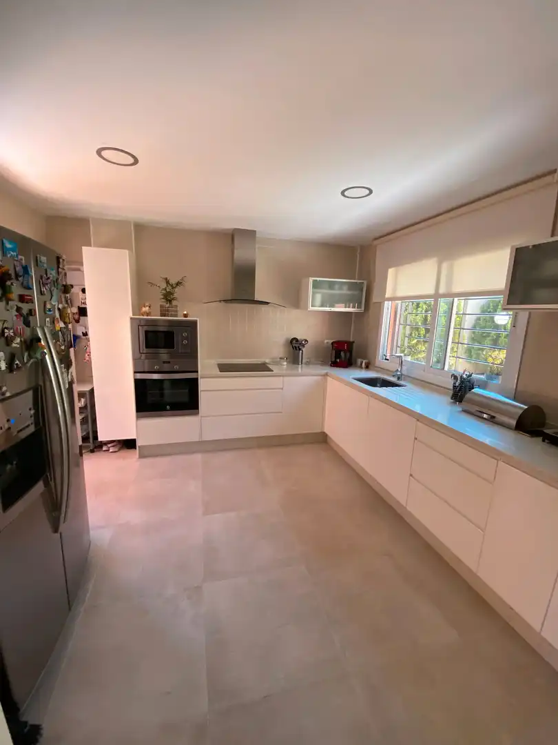 Cocina de Casa adosada en venta en Torremolinos con Aire acondicionado, Jardín privado y Terraza