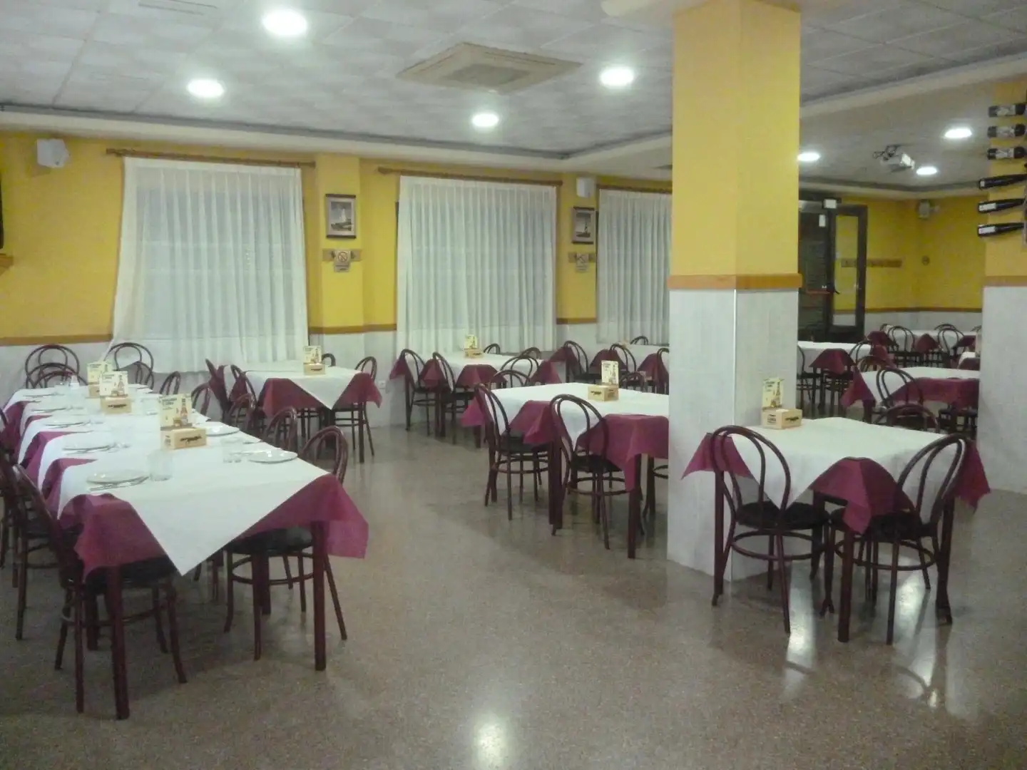 Locale commerciale in vendita a Sant Rafael, imagen 2