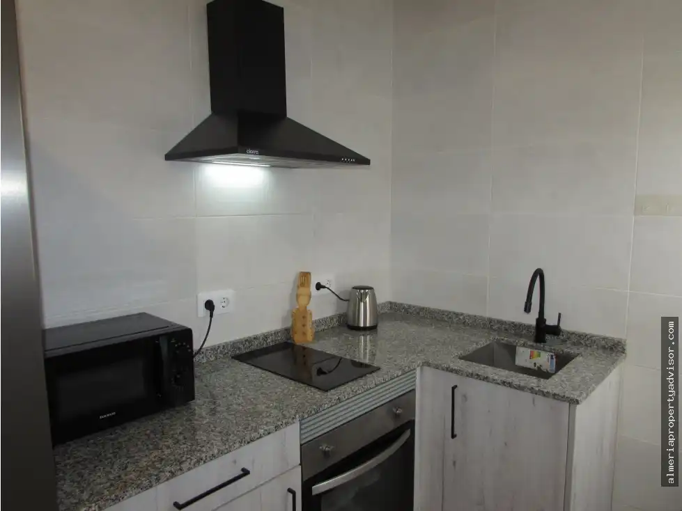 Cuina de Apartament de lloguer en Mojácar amb Aire condicionat, Calefacció i Terrassa