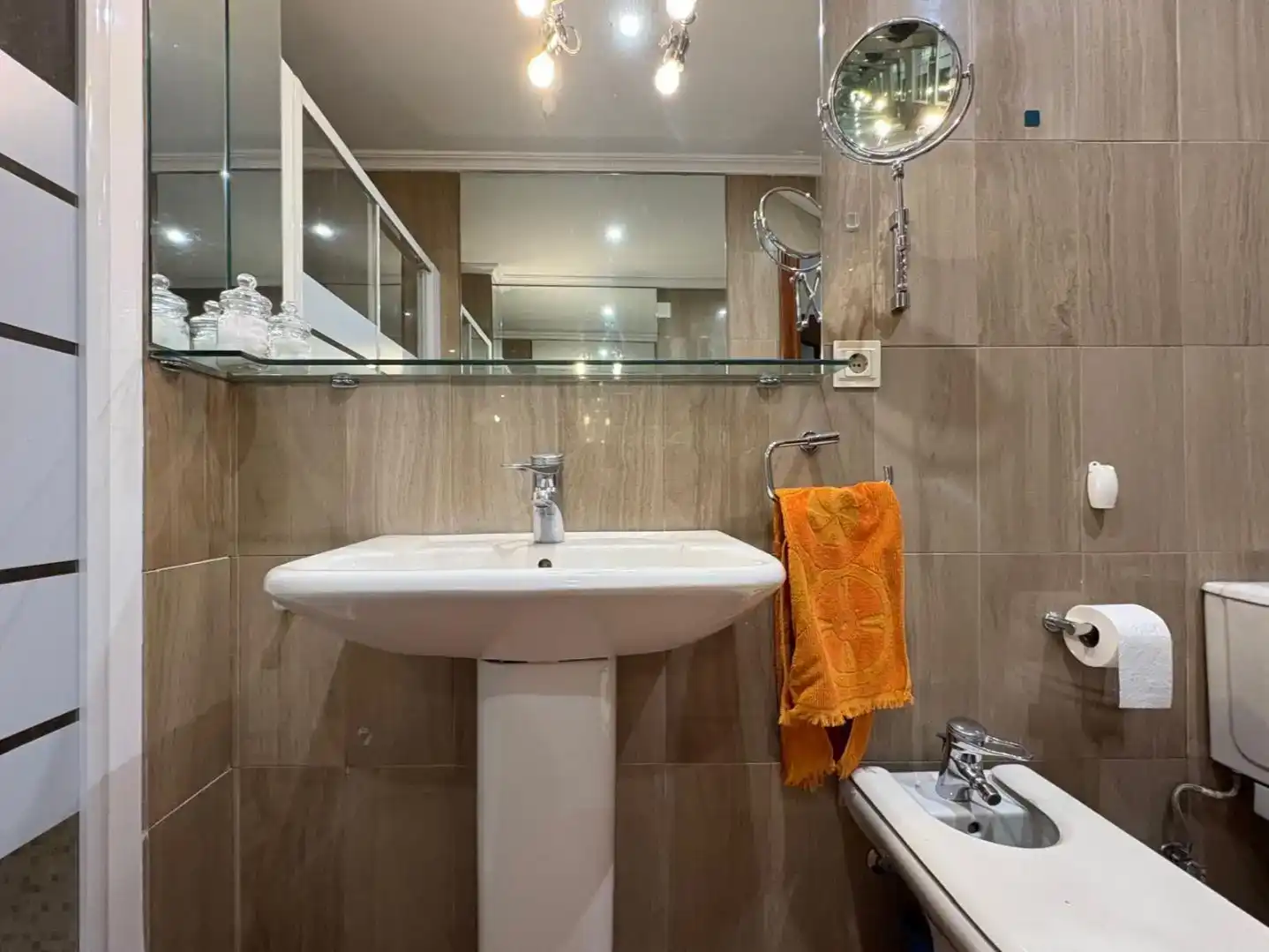 Baño de Piso en venta en  Huelva Capital con Aire acondicionado y Balcón