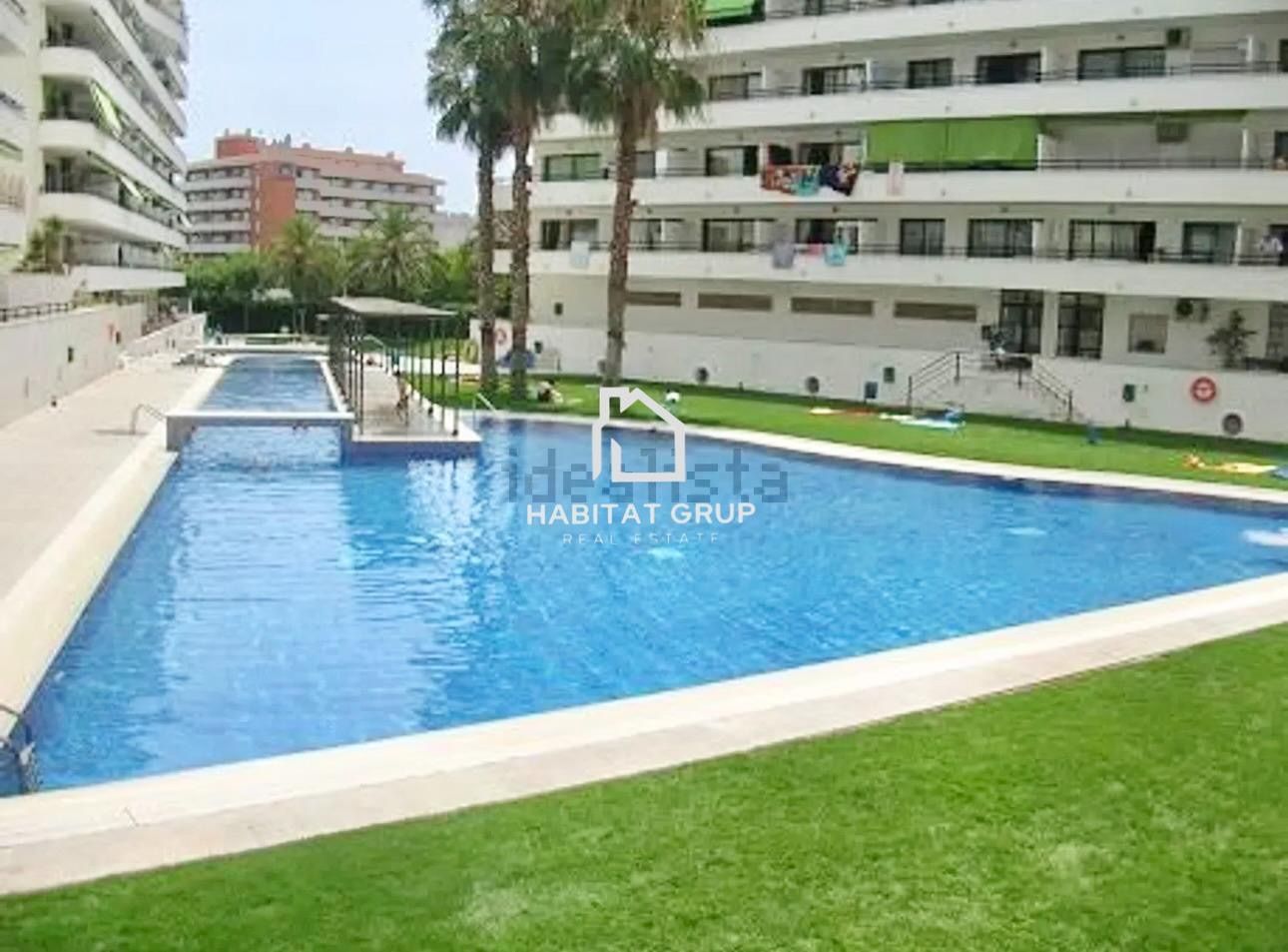 Swimming pool of Attic for sale in Salou  with Heating and Terrace