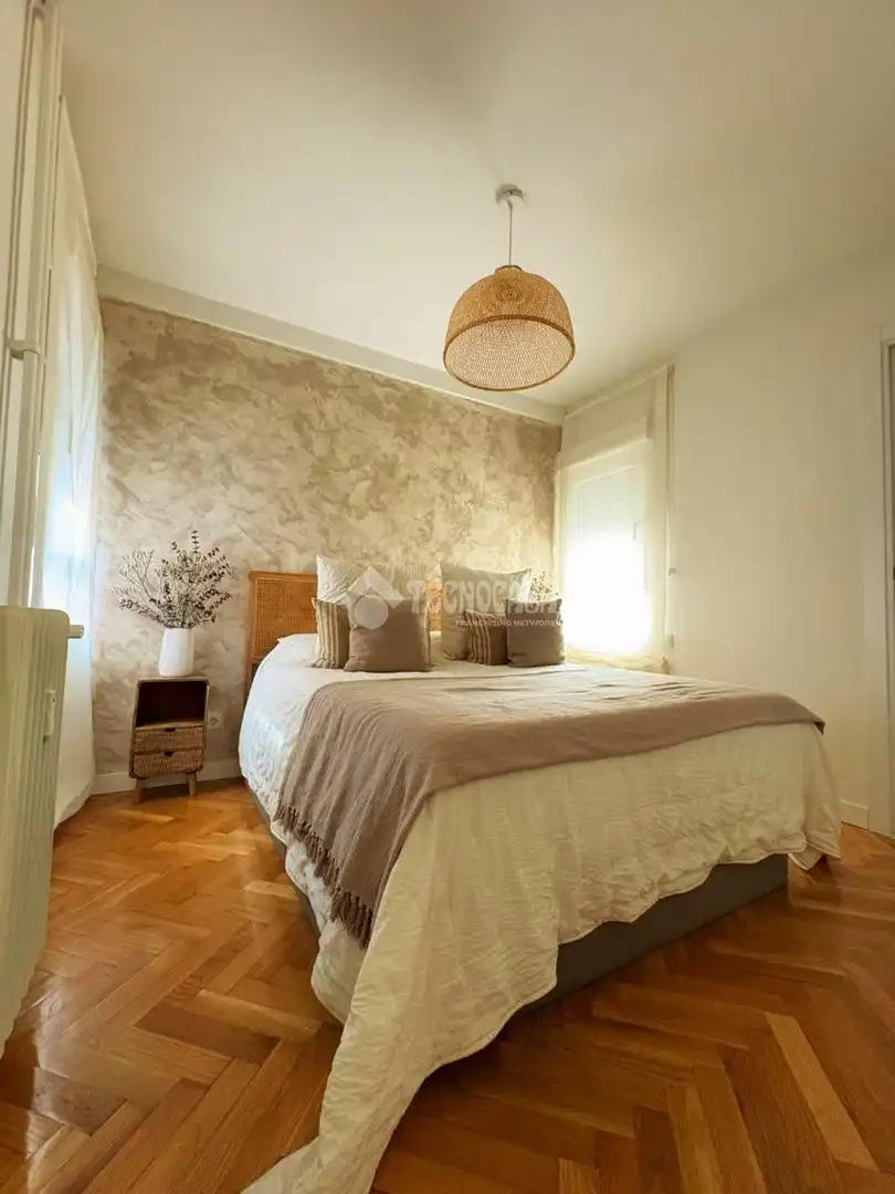 Bedroom of Flat for sale in Madrid  with Heating, Terrace and Furnished