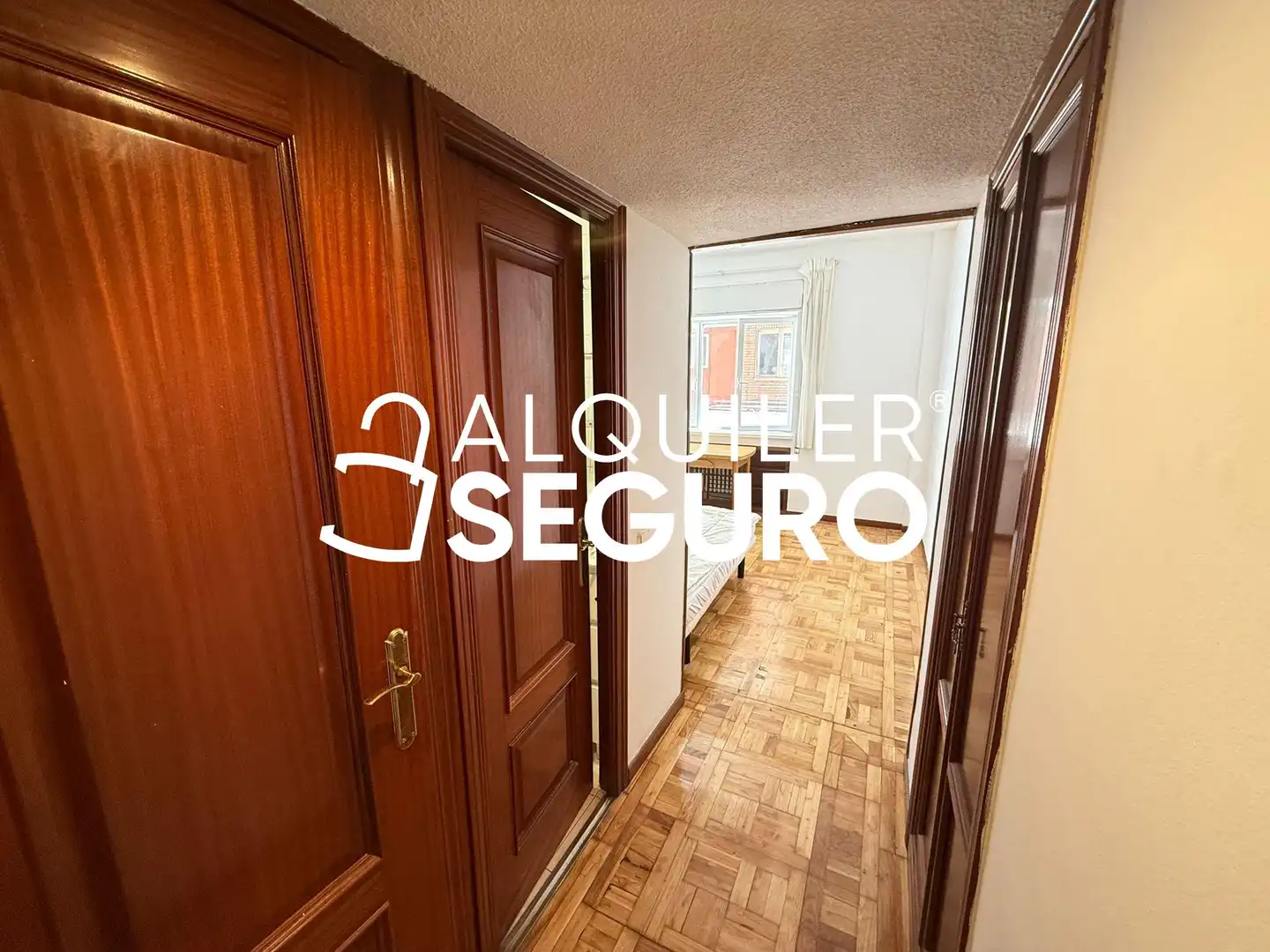 Study for rent in Madrid  with Heating and Furnished