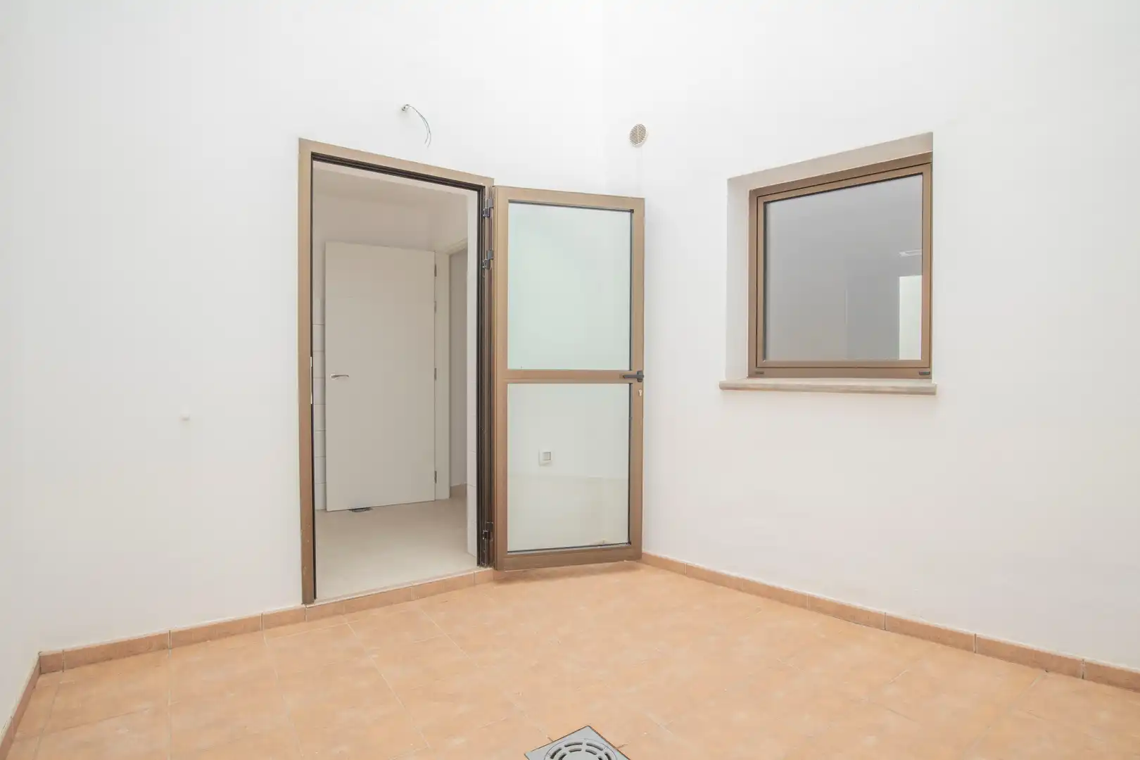 Flat to rent in SAPUR, imagen 8