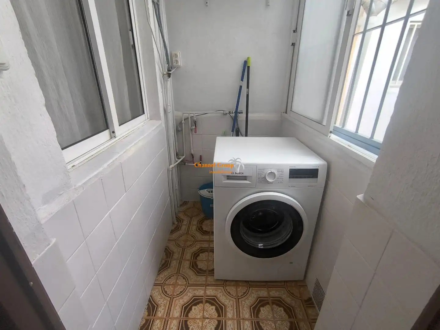 Habitación de Apartamento de alquiler en Elche / Elx con Aire acondicionado, Amueblado y Balcón
