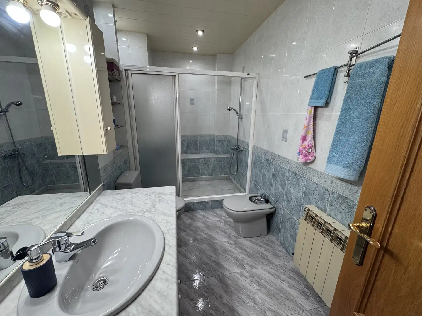 Baño de Piso en venta en Esparreguera con Calefacción y Jardín privado