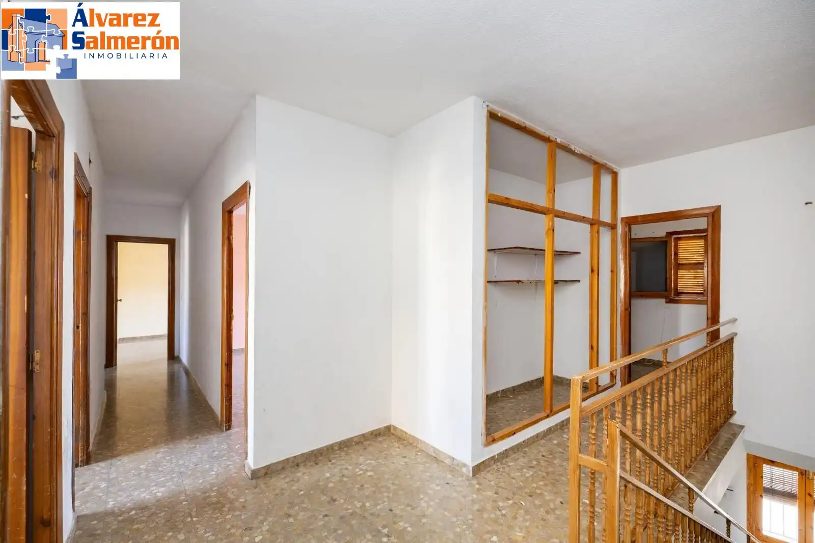 Haus oder Chalet zum Verkauf in La Zubia mit Klimaanlage, Privatgarten und Terrasse