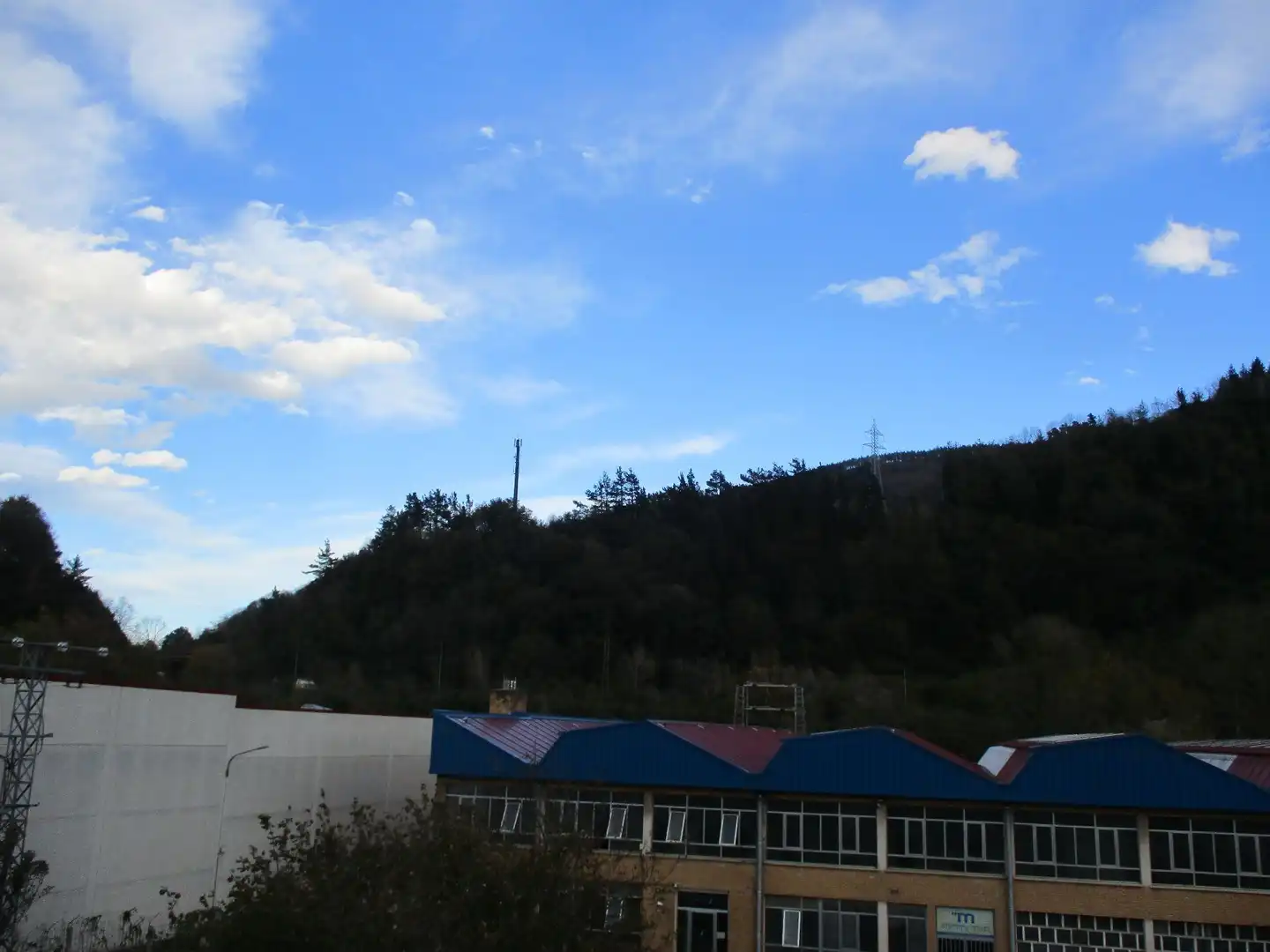 Vista exterior de Piso en venta en Anoeta con Calefacción