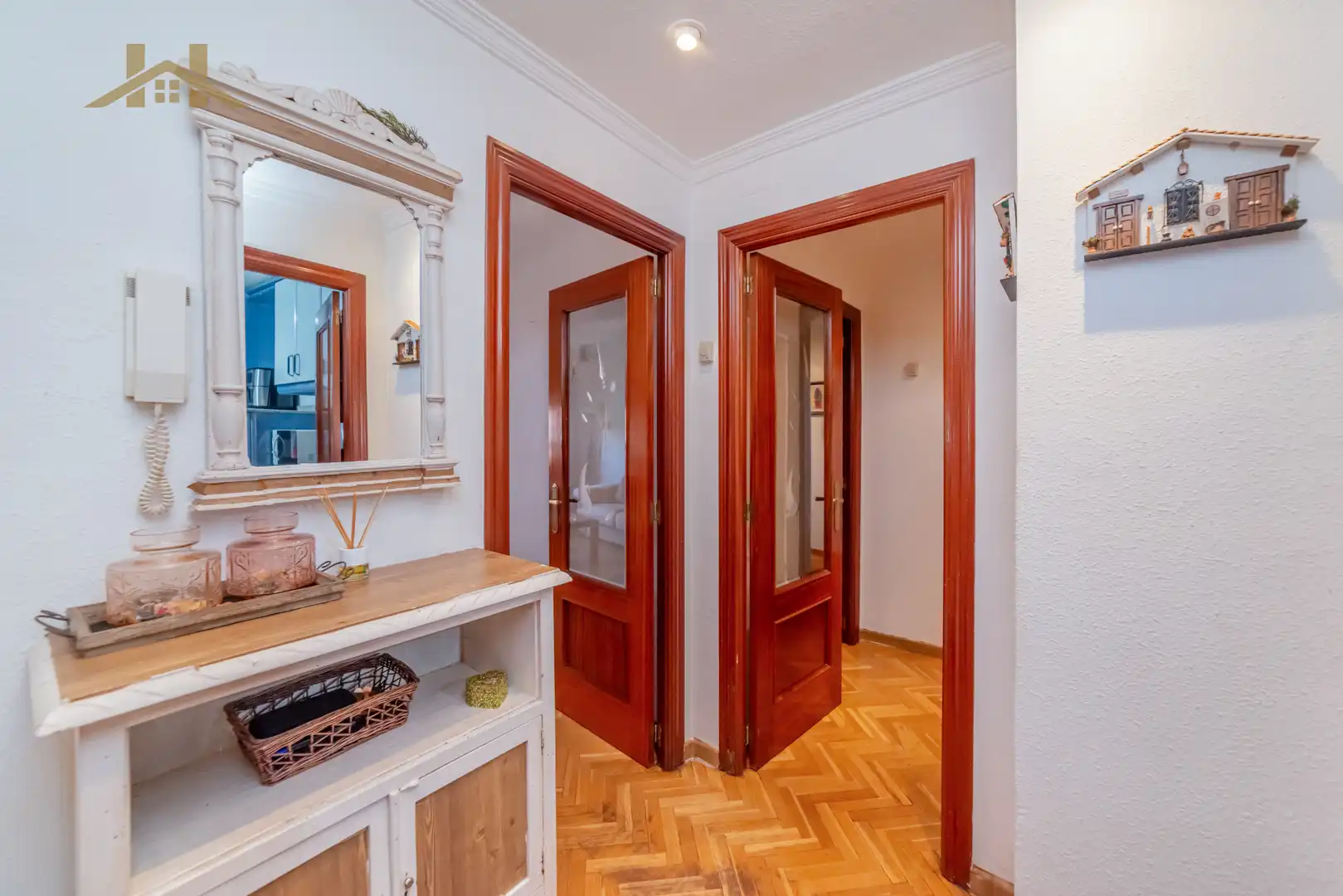 Flat for sale in Aranjuez  with Air Conditioner and Balcony