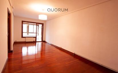 Living room of Flat for sale in Bilbao 