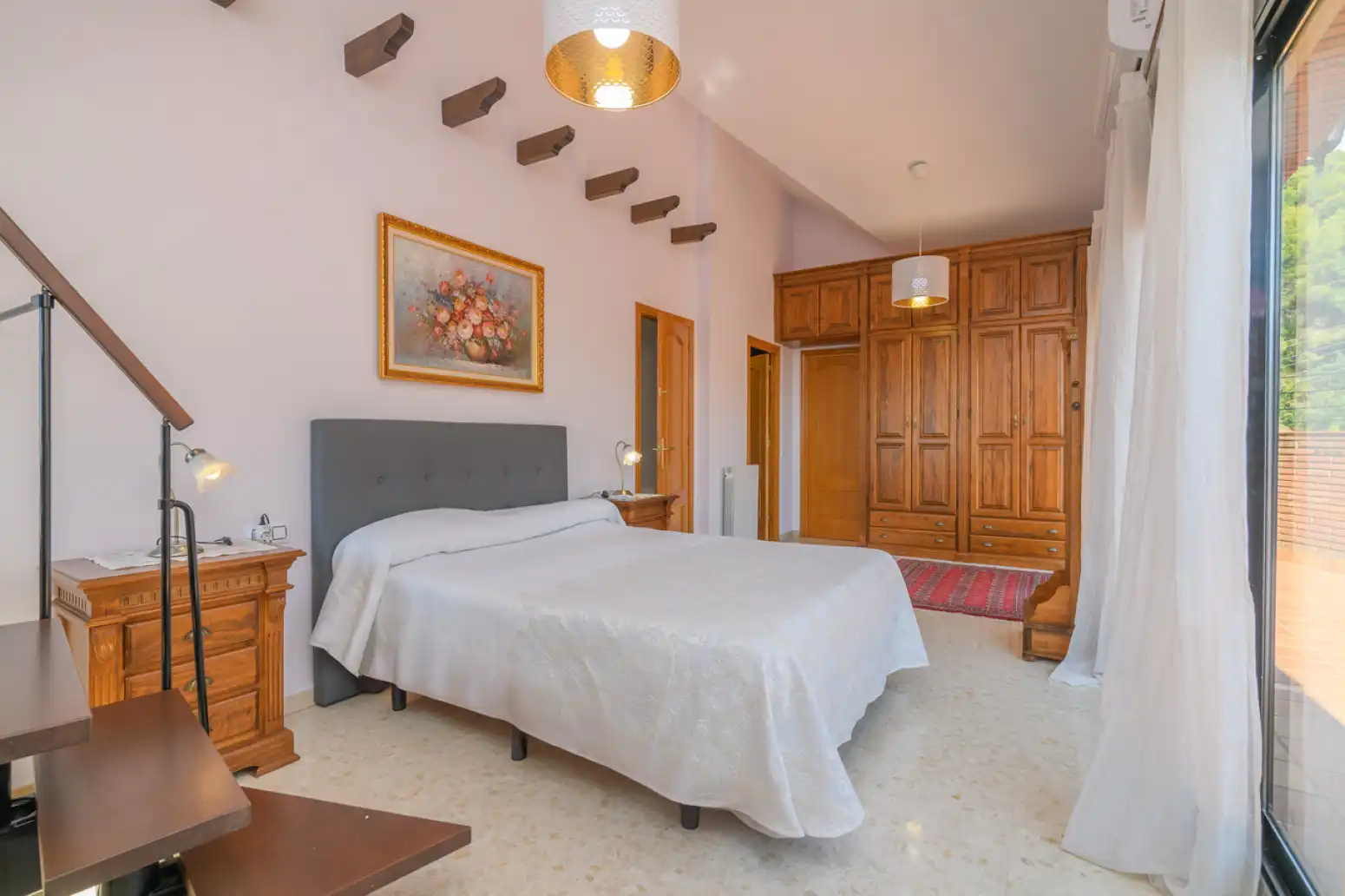 Habitación de Casa o chalet de alquiler en Viladecans con Terraza, Piscina y Balcón