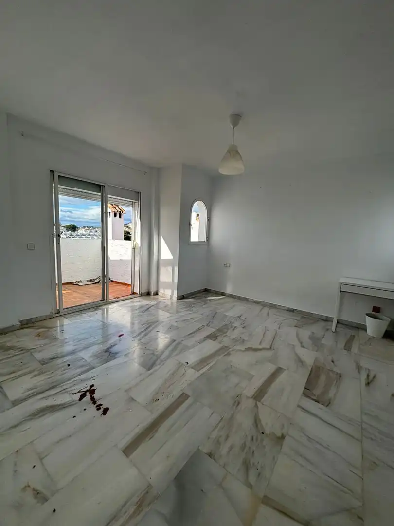 Dúplex en venda a Calahonda
