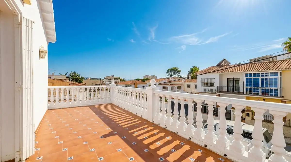 Terrassa de Casa adosada en venda en Málaga amb Aire condicionat, Calefacció i Jardí privat