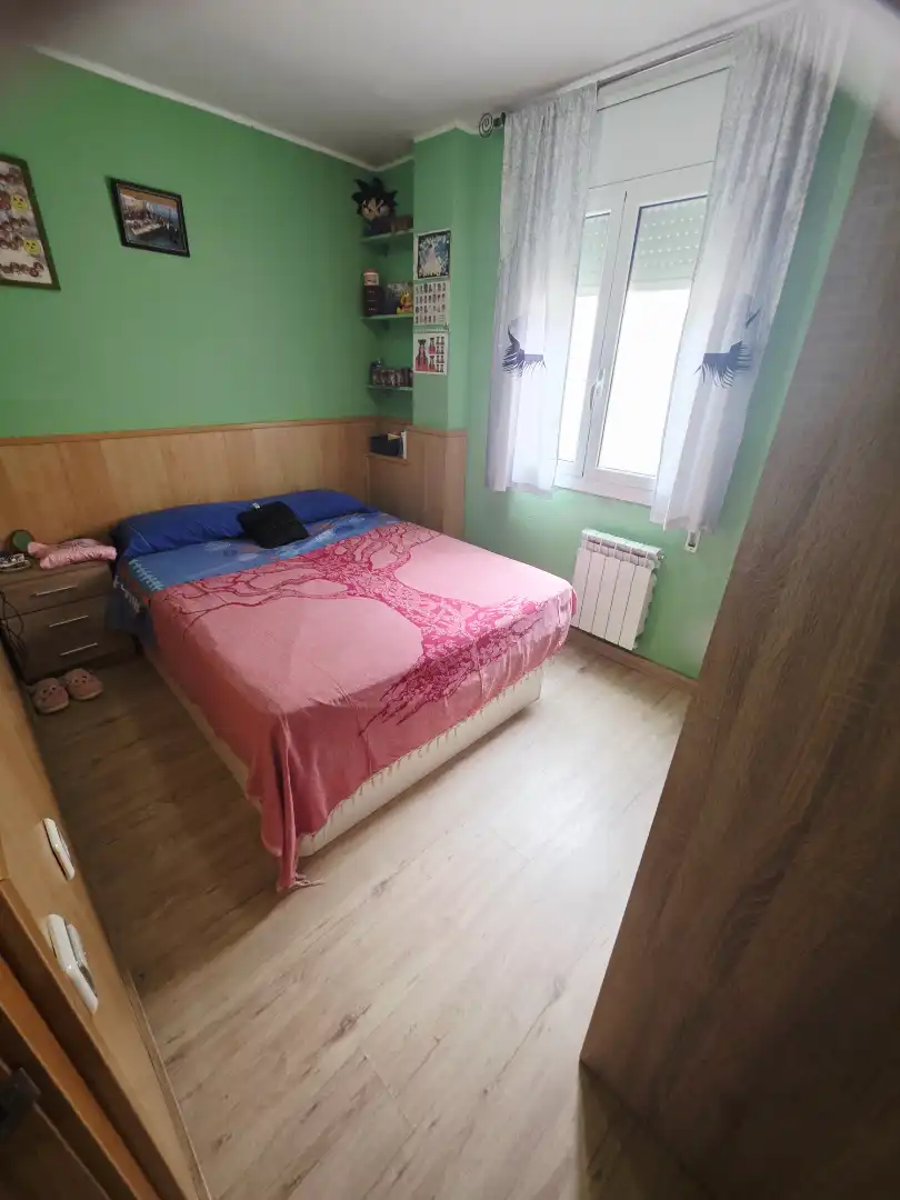 Dormitori de Pis en venda en Terrassa amb Aire condicionat, Calefacció i Moblat