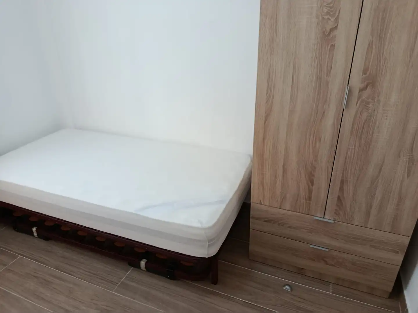 Bedroom of Flat for rent in Santander  with Heating, Furnished and Washing machine
