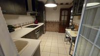 Cuina de Casa adosada en venda en Pizarra amb Aire condicionat, Terrassa i Moblat