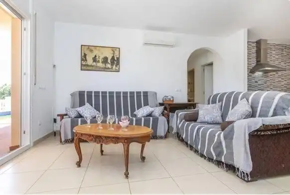 House with pool for sale in Les Tres Cales, imagen 2