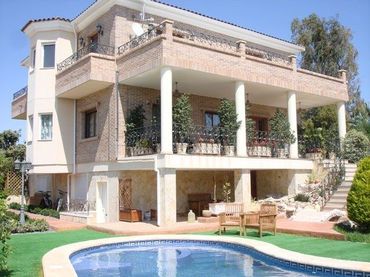 Villa mit Pool zum Verkauf in Ciudad Quesada