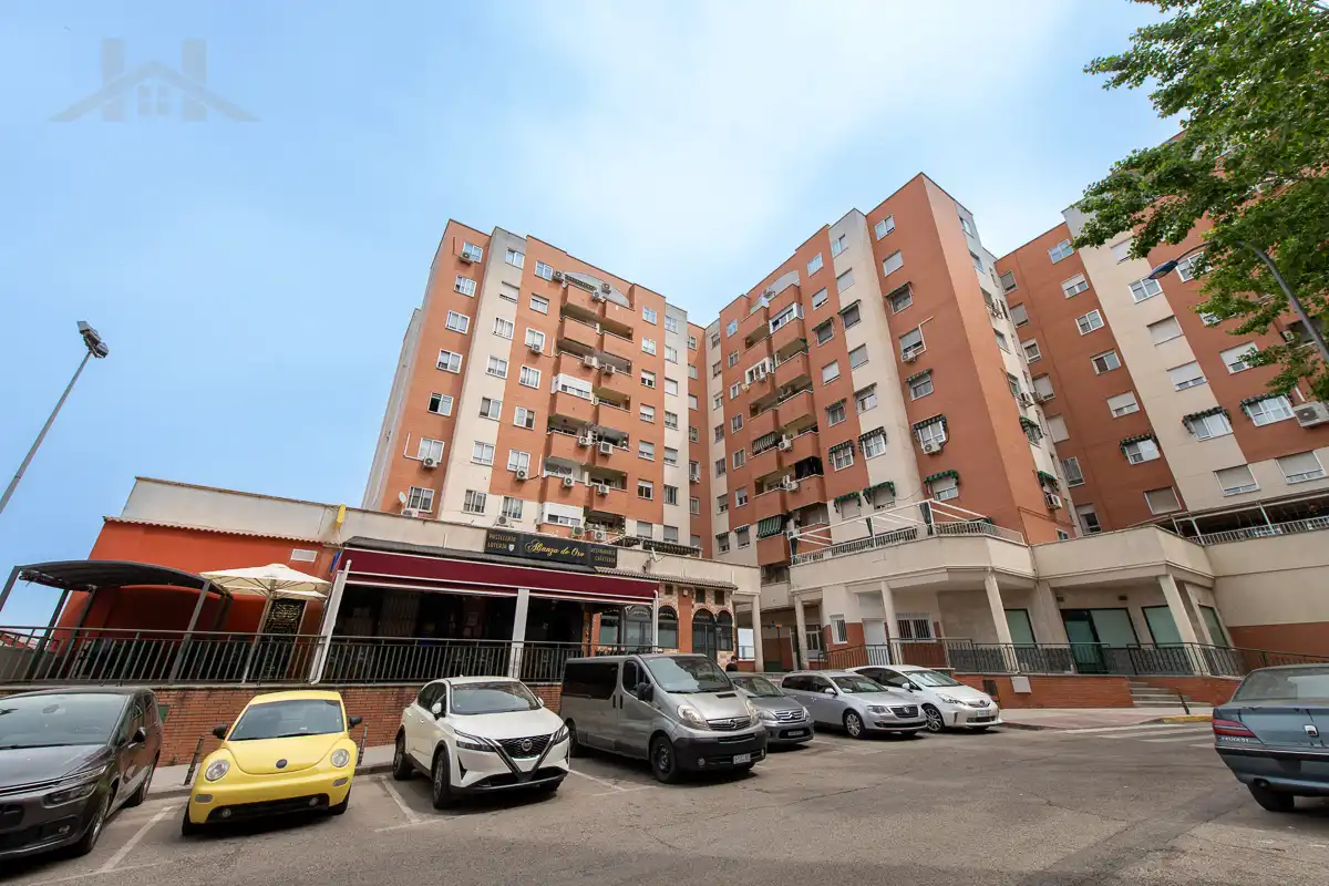 Vista exterior de Piso en venta en Fuenlabrada con Aire acondicionado y Horno