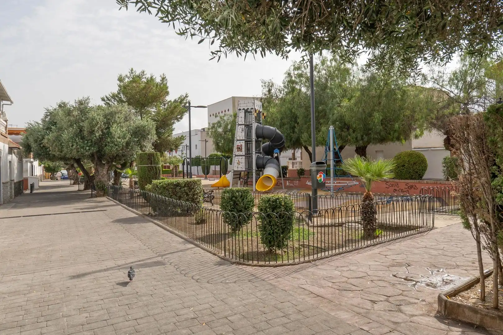 Flat for rent in Calle Calle de la Veleta, 14, Poniente