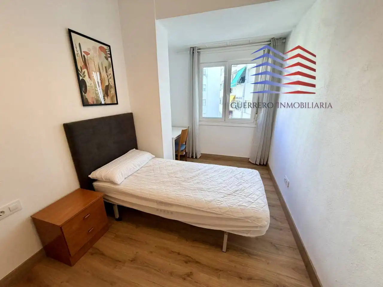 Habitación de Piso de alquiler en Ourense Capital  con Calefacción, Parquet y Alarma