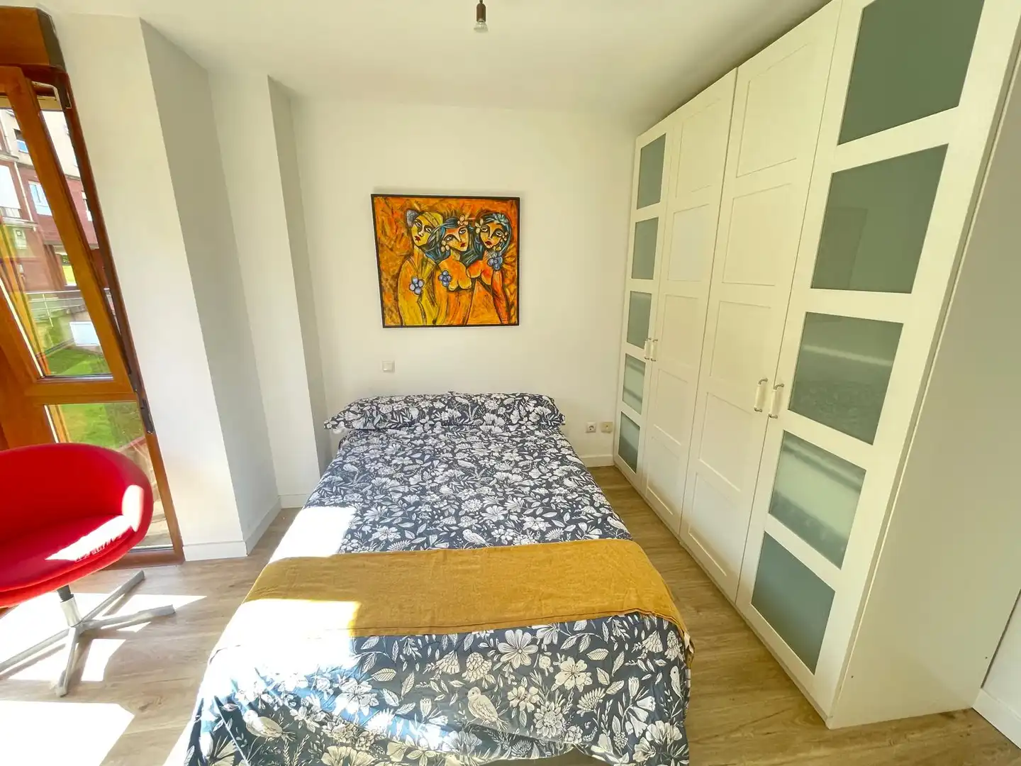 Habitación de Piso en venta en Santander con Calefacción, Horno y Lavadora